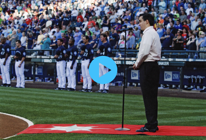 Marcus DeLoach sings The Star Spangled Banner live